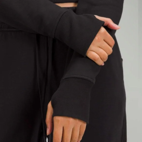 LULULEMON NWT Black Cropped Scuba Jacket size 4 - Picture 6 of 7